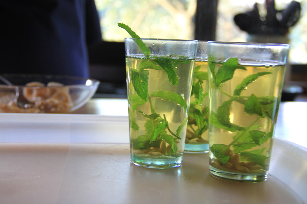 Tè alla menta come nel Sahara.