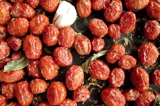 Pomodori datterini appassiti