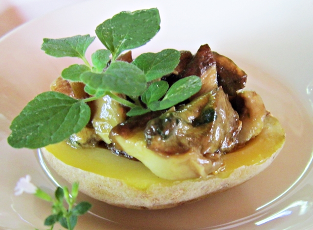 Funghi e patate, un appetitoso e insolito finger food autunnale